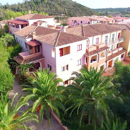 Residence Sos Alinos Cala Liberotto Exterior photo