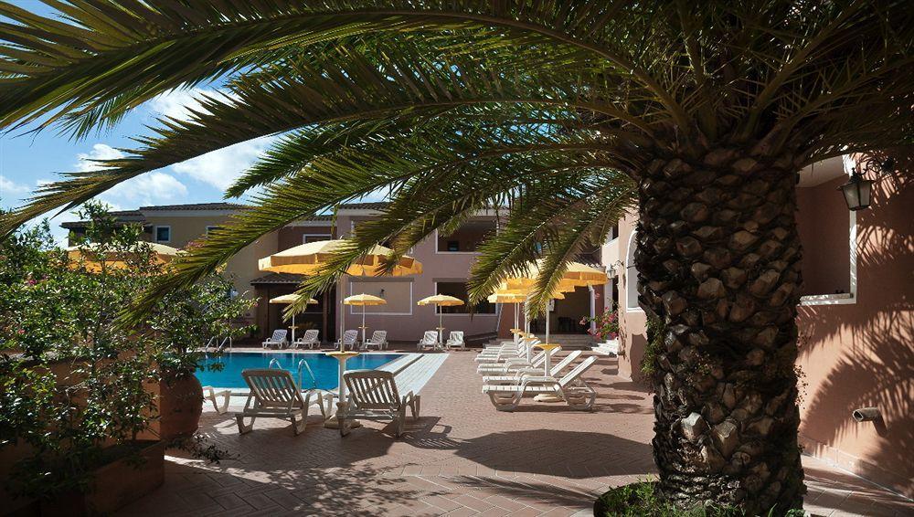 Residence Sos Alinos Cala Liberotto Exterior photo
