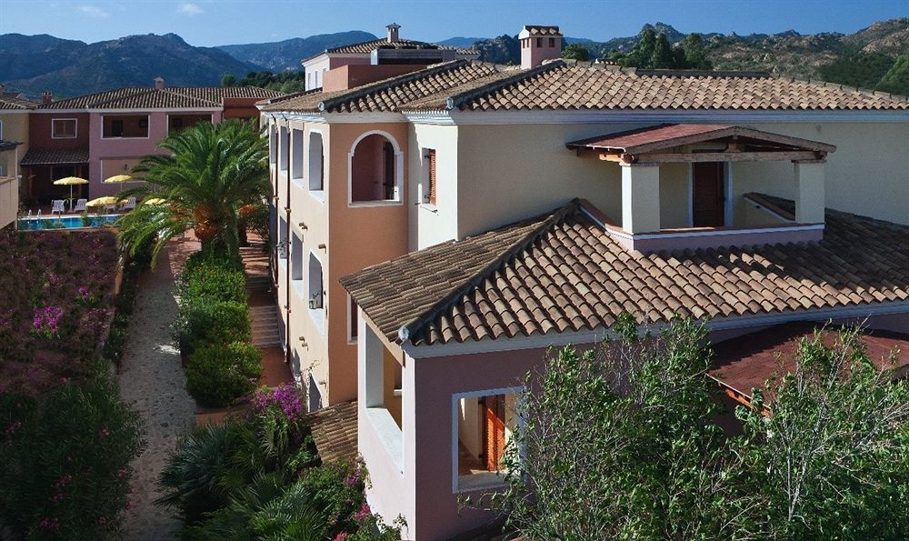 Residence Sos Alinos Cala Liberotto Exterior photo