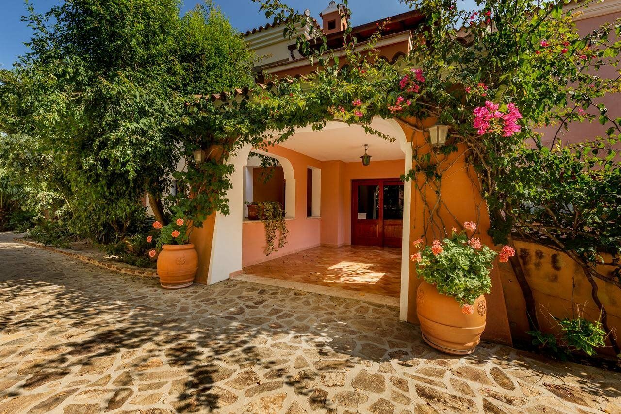 Residence Sos Alinos Cala Liberotto Exterior photo
